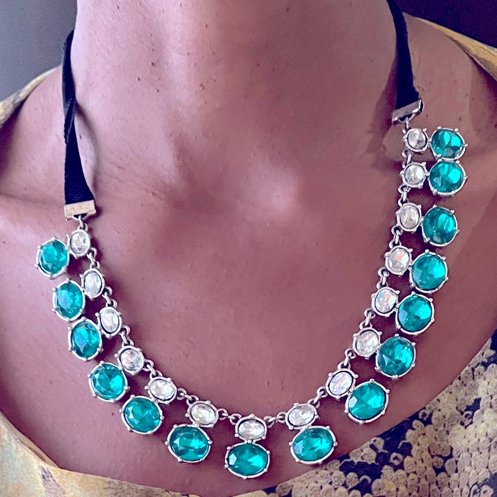 Chic Silver and Teal Necklace